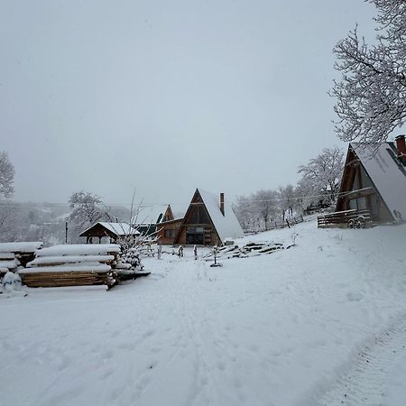 Rubicon Cabins Secaria Luaran gambar