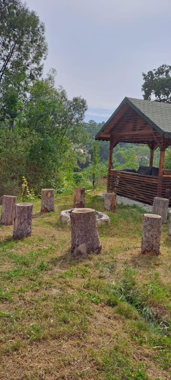 Rubicon Cabins Secaria Luaran gambar