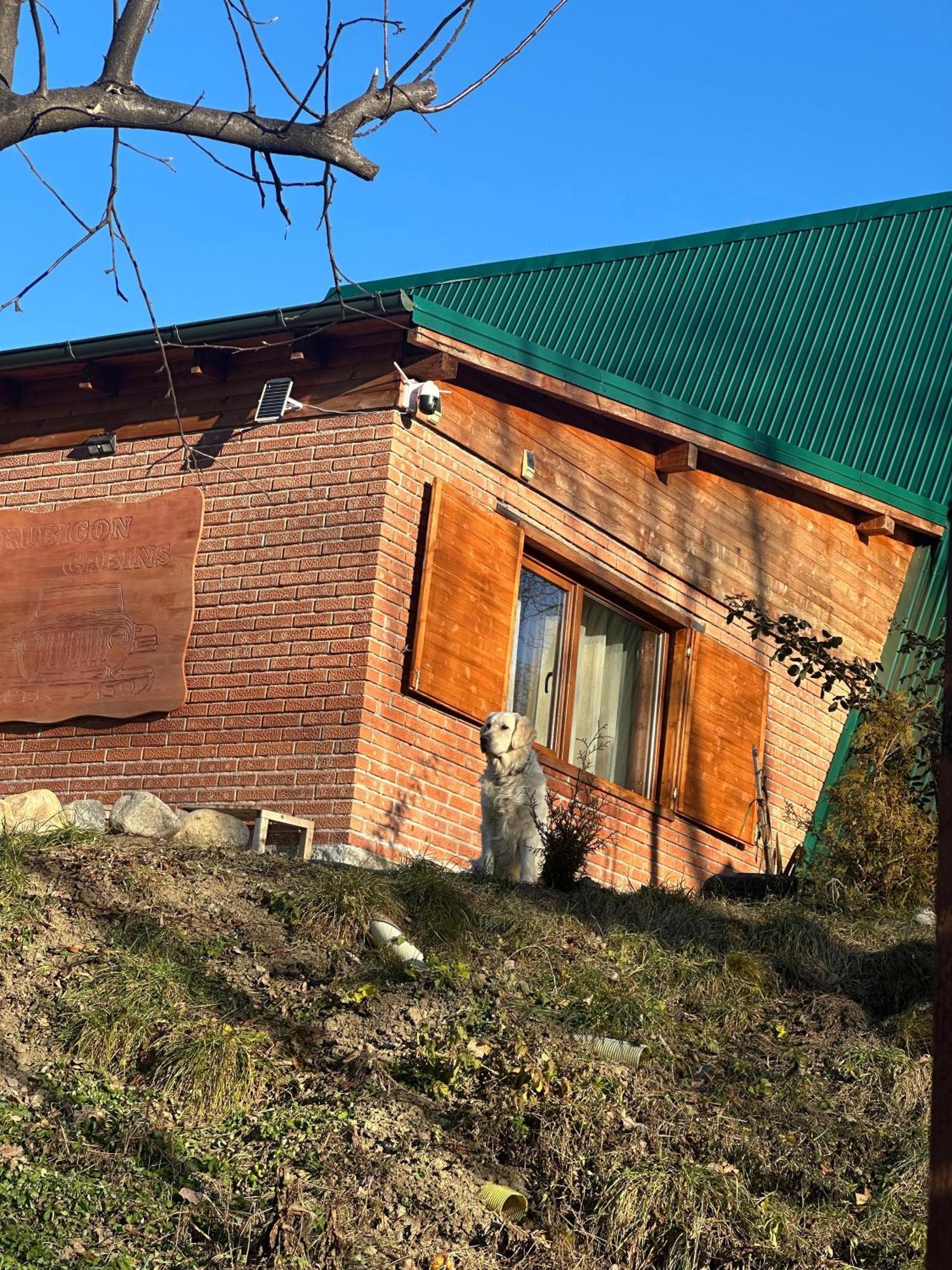 Rubicon Cabins Secaria Luaran gambar