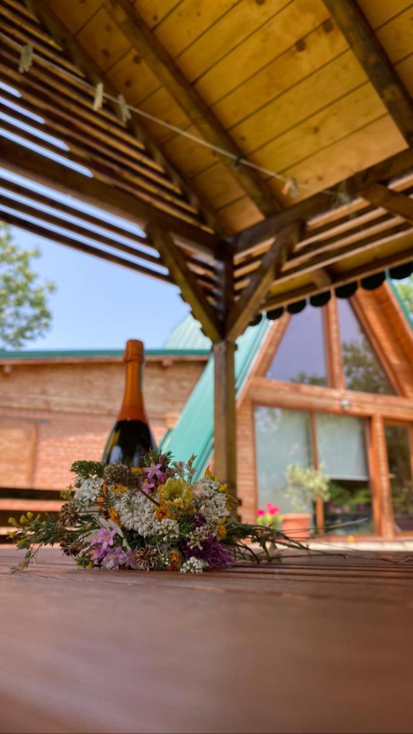 Rubicon Cabins Secaria Luaran gambar